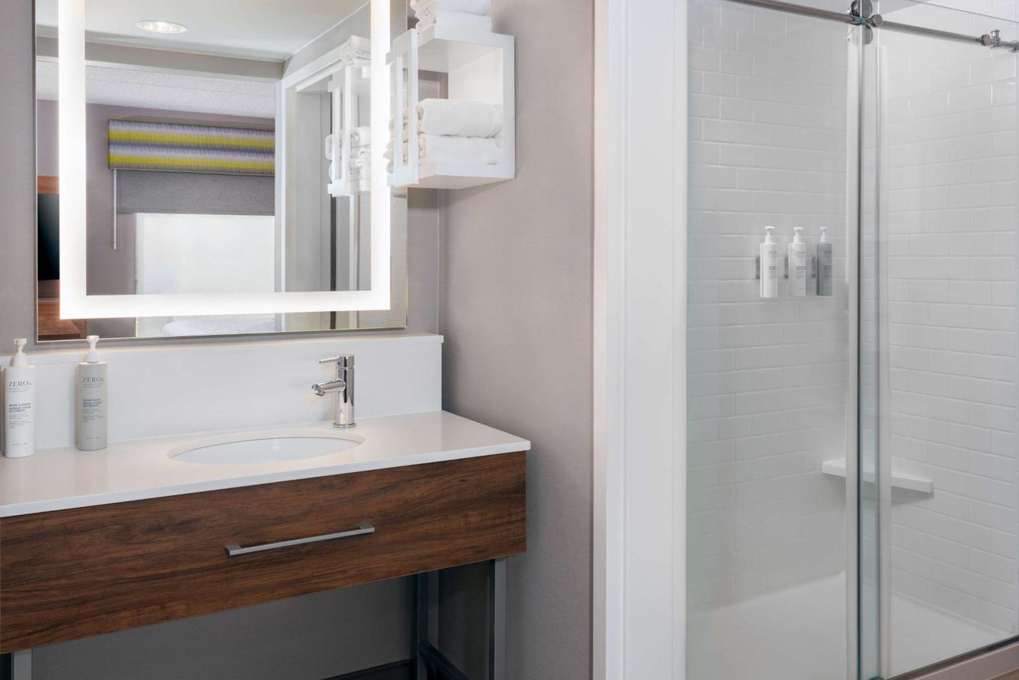 Hampton Inn & Suites Cleveland-Beachwood Dış mekan fotoğraf