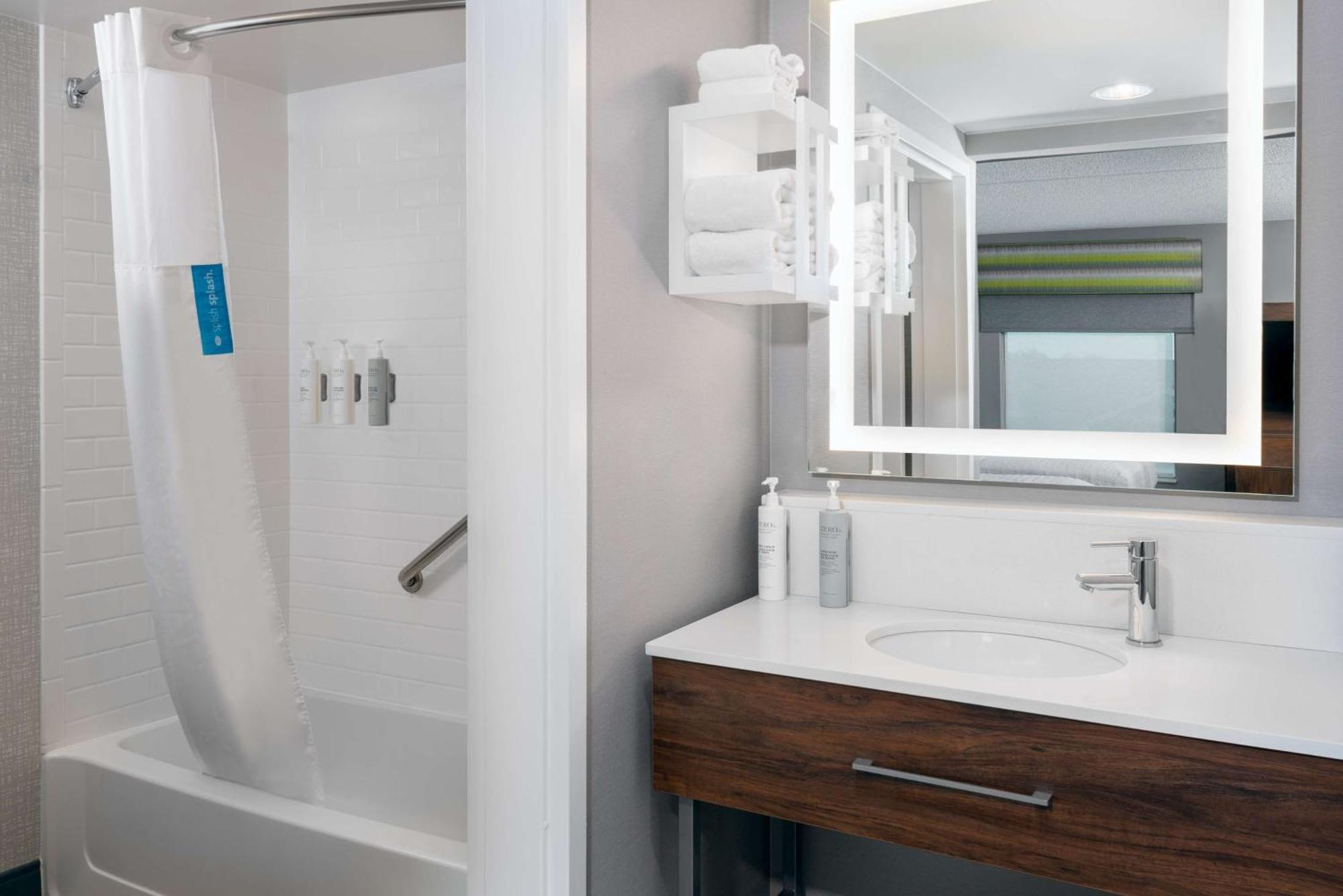 Hampton Inn & Suites Cleveland-Beachwood Dış mekan fotoğraf