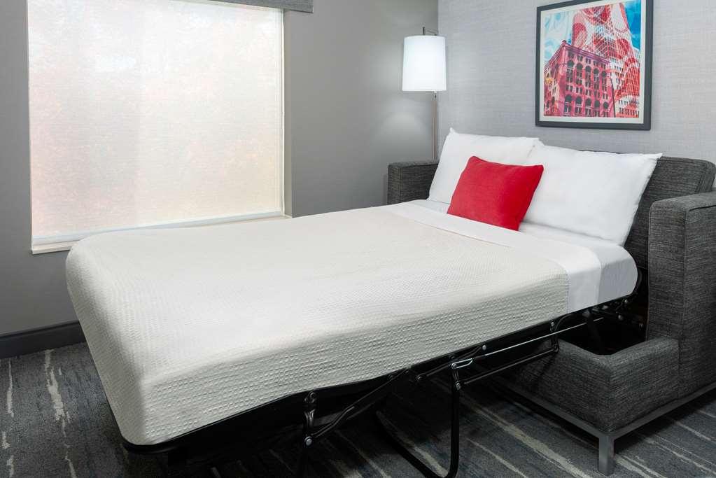 Hampton Inn & Suites Cleveland-Beachwood Oda fotoğraf