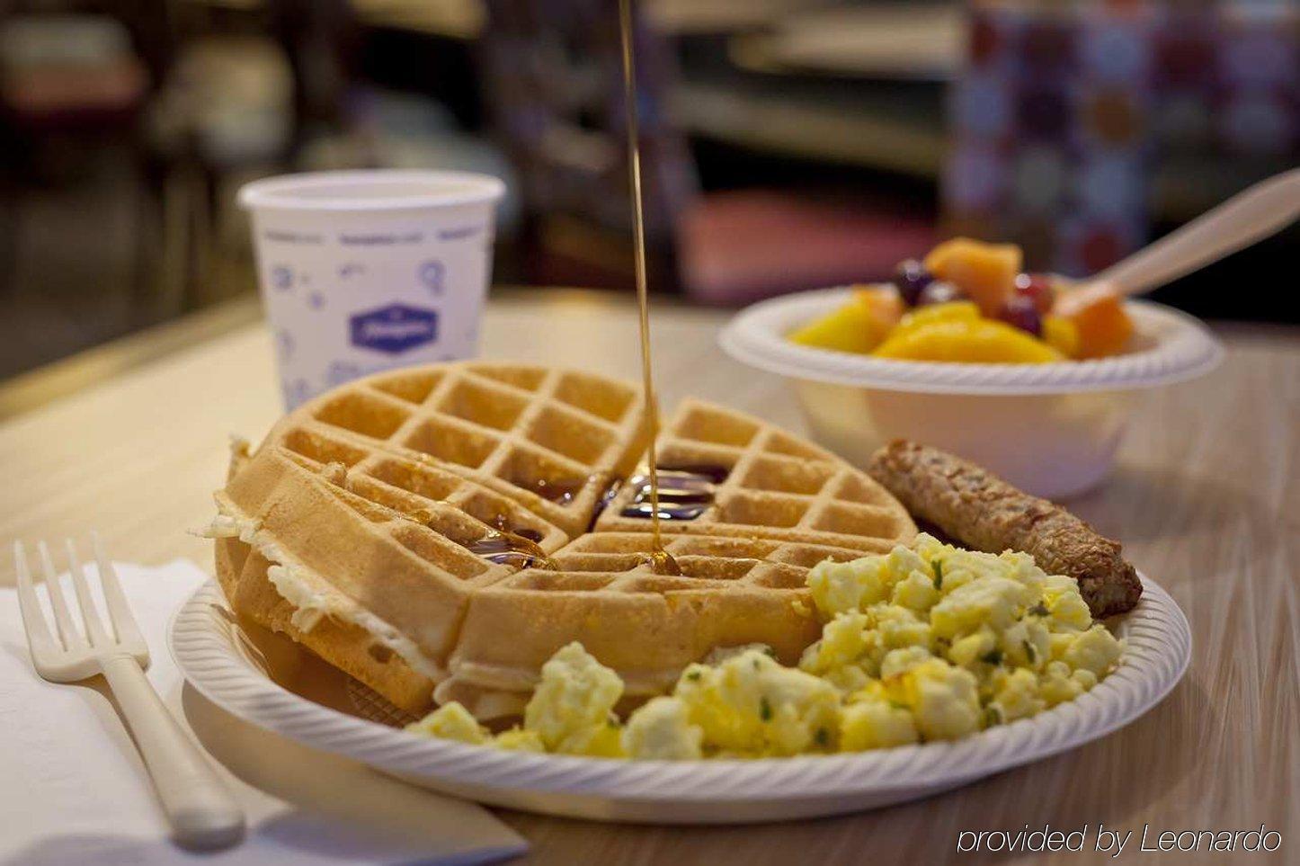 Hampton Inn & Suites Cleveland-Beachwood Dış mekan fotoğraf
