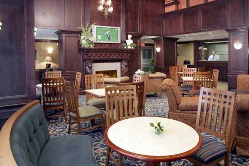 Hampton Inn & Suites Cleveland-Beachwood Restoran fotoğraf